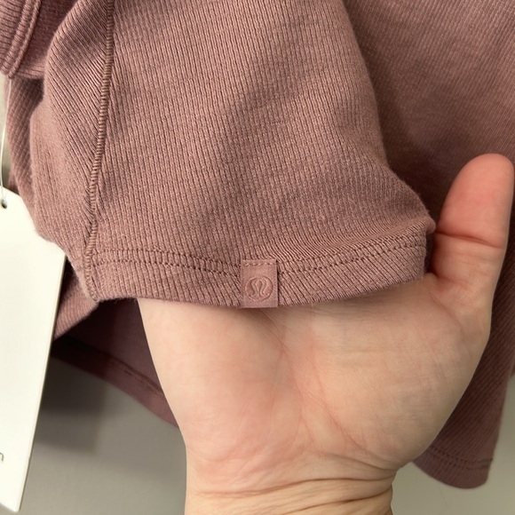 Lululemon Hold Tight Cropped Tank Sz 10‎ TWRS NWT - Picture 5 of 5